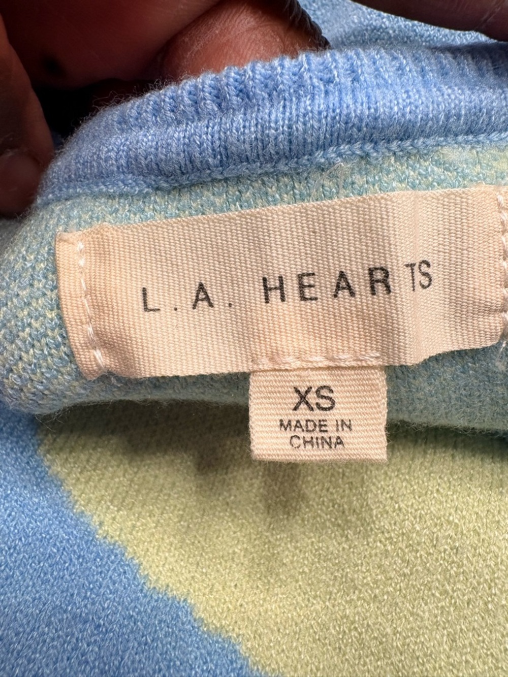 LA Hearts New Wave Mock Neck Sweater Tank - Picture 2 of 3